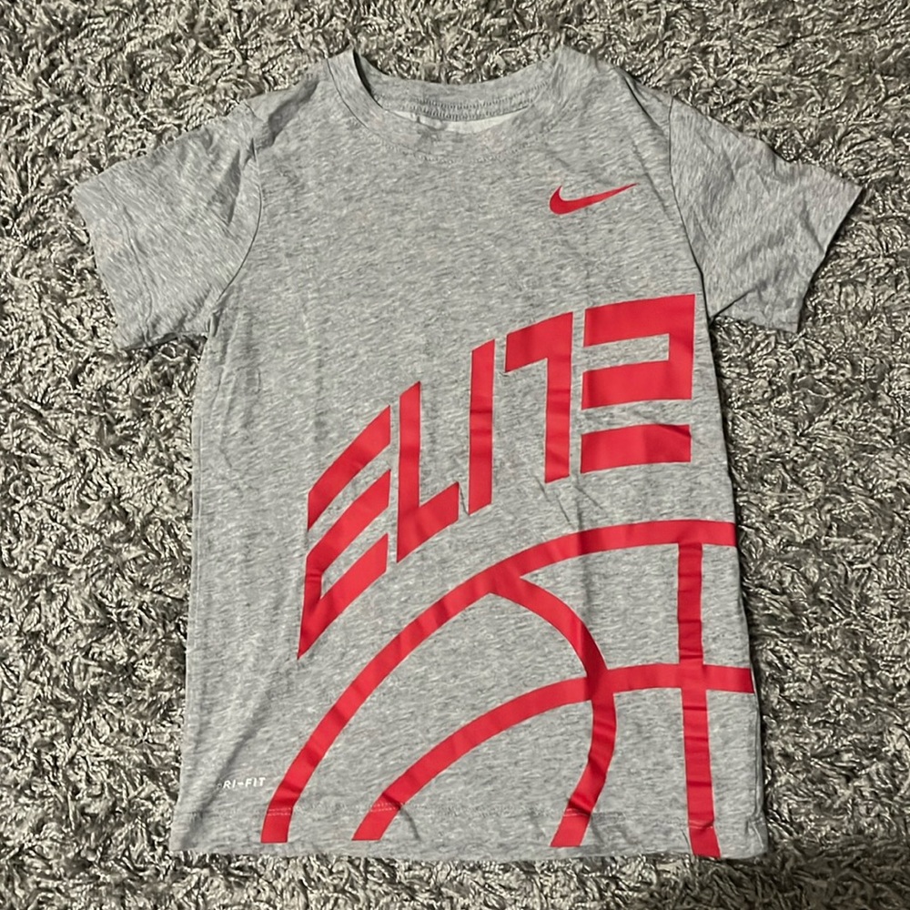 2/$10 ⚡️ Nike Dri Fit Tee - Boys S